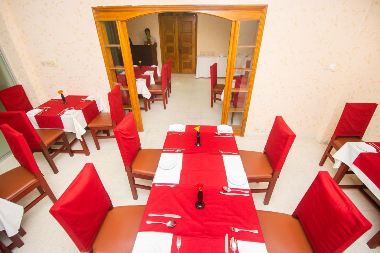 Hotel Suite Palace Dhaka Exterior foto