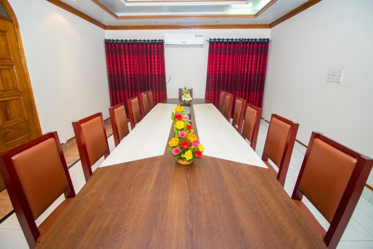 Hotel Suite Palace Dhaka Exterior foto