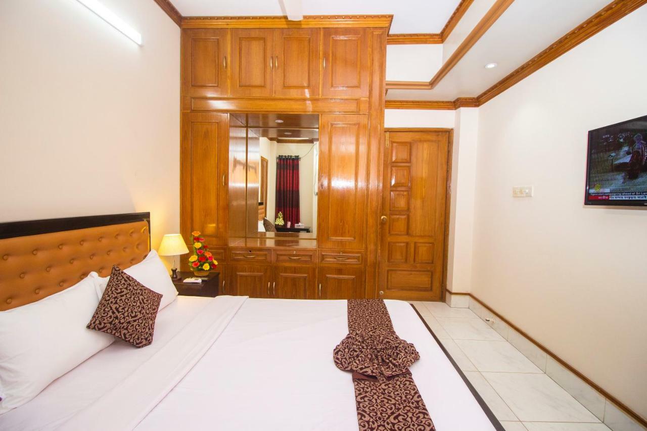 Hotel Suite Palace Dhaka Exterior foto