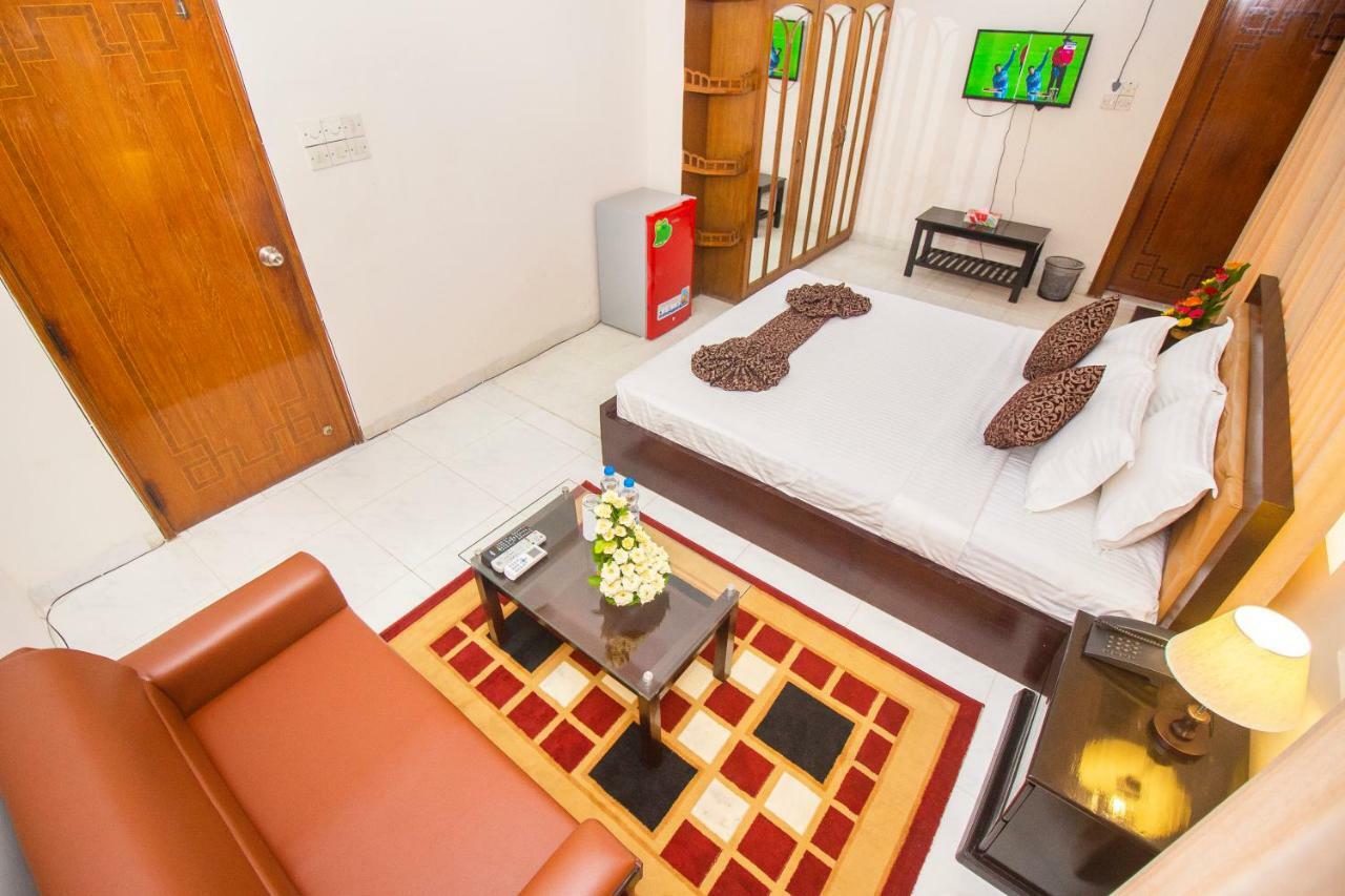 Hotel Suite Palace Dhaka Exterior foto